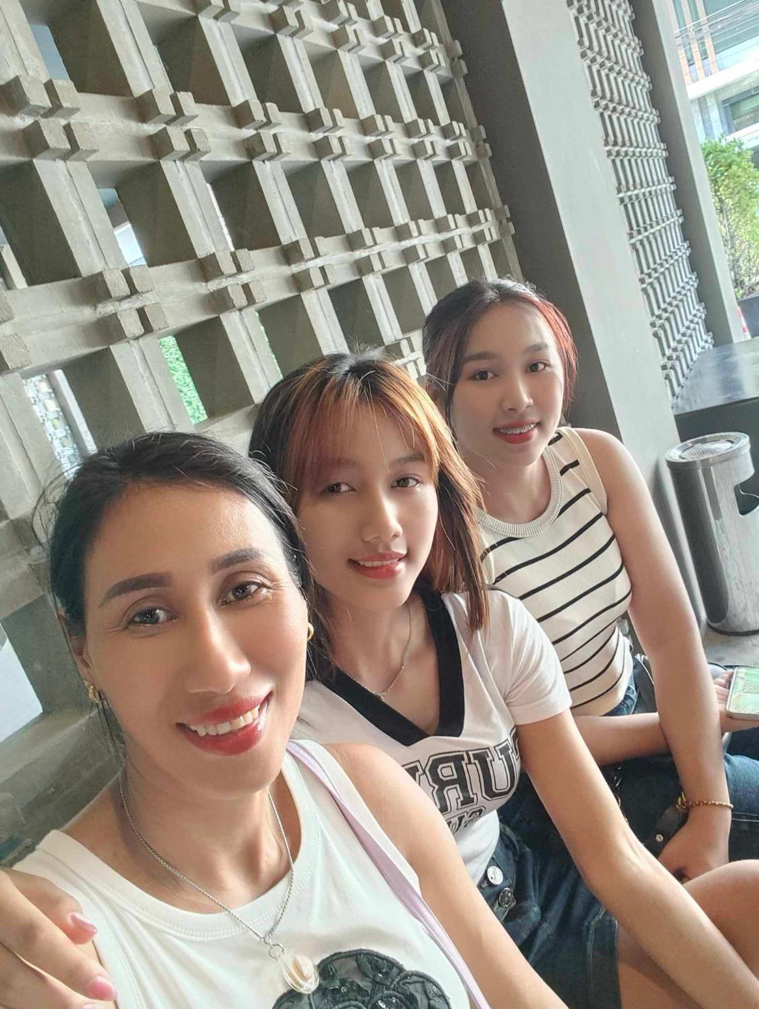 Yuri Guesthouse Jomtien Beach Buitenkant foto